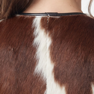 Chaleco de Cuero de Piel de Vaca Premium para Mujer, Chaleco sin Mangas de Cuero de Piel de Vaca para Mujer, Chaleco de Cuero de Piel de Vaca con Cuello en V para Mujer - Product Image 5