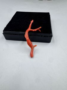 ลูกปัดปะการังแดงอิตาลีรูปทรงกิ่งไม้ พลอยดิบสำหรับทำเครื่องประดับ ปะการังอิตาลีรูปทรงต้นไม้ - Product Image 4