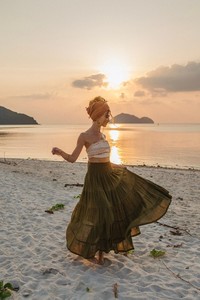 Falda Maxi Boho de Gasa de Algodón Orgánico para Mujer, Falda Larga Fluida y Ancha, Ligera, para Festivales de Verano - Product Image 2