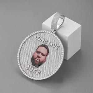 Colgante con diseño de Buzz Lightyear, con foto personalizada, incrustaciones de cristal y diamantes de imitación, chapado en plata, amuleto de joyería hiphop para hombre, regalo - Product Image 1