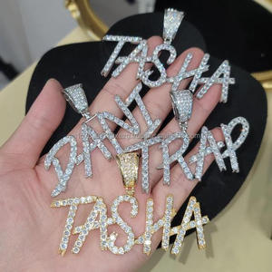 จี้เพชรโมอิสซาไนต์สุดหรูรูปตัวอักษร "TASHA" พร้อมสร้อยคิวบันแบบเต็มเม็ดประดับเพชร สไตล์ฮิปฮอป - Product Image 6