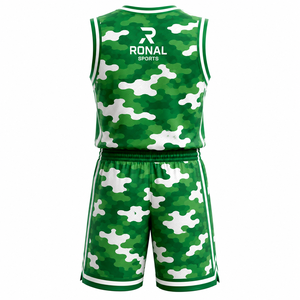Fabricant d'uniformes de basketball personnalisés, ensemble de maillots de basketball par sublimation, vêtements d'équipe, fournisseur de vêtements de sport OEM, Pakistan - Product Image 2