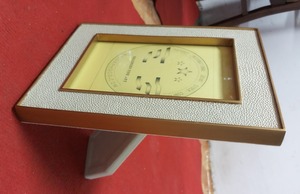 กรอบรูป MDF คุณภาพสูง รุ่น DPC 0006 ขนาด 5x7 นิ้ว ขายดี พร้อมขอบสีทองเหลือง ตกแต่งบ้าน กันน้ำ ขายส่ง - Product Image 4