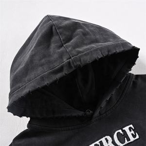 Sweat-shirt à capuche oversize pour homme PERCE en coton French Terry respirant avec poches, idéal pour l'automne et les tenues décontractées - Product Image 4