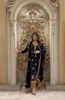 Ensemble Kameez en Faux Georgette Lourd Brodé de Paillettes avec Pantalon Salwar Doublé et Dupatta en Filet Moti pour Femme QO 1034