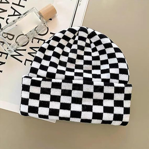 Gorros de Punto Unisex de Alta Calidad para Invierno, Cómodos, 100% Acrílicos, Ajustables, para Uso en Exteriores - Product Image 6