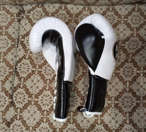 No Boxing No Life - Guantes de Boxeo de Piel de Vacuno de Primera Calidad Estilo Mexicano para Entrenamiento de Sparring de MMA con Cordones - Product Image 6