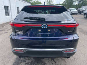 Oferta Especial 2024 Ven XLE AWD XLE 4dr Crossover, Listo para Conducir - Product Image 2