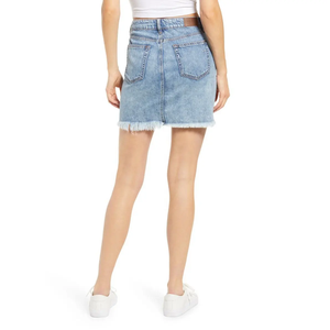 Mini-jupe en jean bleu clair à poches plaquées taille basse pour femme, en pur coton, coupe droite, durable, idéale pour l'été - Product Image 2