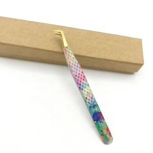 Pinzas para Pestañas de Acero Inoxidable Chapadas en Oro, Punta Suave para Volumen, Ecológicas y Sostenibles, con Recubrimiento de Papel Colorido - Product Image 3