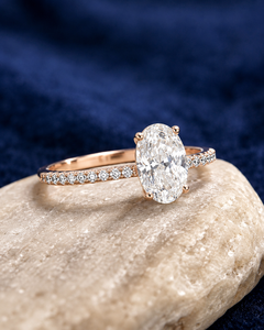 Bague de fiançailles en diamant de laboratoire taille ovale, or 14K 18K, avec pavé d'accentuations, solitaire, bijoux de mariage pour femme - Product Image 1