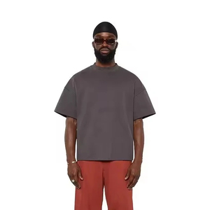 Camiseta Oversize de Hombre OEM con Logo Personalizado, Estilo Streetwear, Top Corto de Algodón Grueso con Estampado Gráfico, Corte Cuadrado - Product Image 2