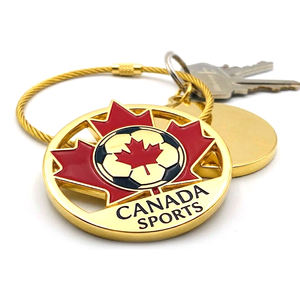 Porte-clés en métal personnalisé Canada, souvenir touristique tendance 2026 pour les voyages en pays étranger, football - Product Image 1