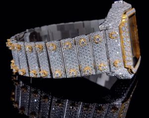 Montre-bracelet de luxe incrustée de diamants, ton or et argent, avec cadran rectangulaire à chiffres romains – Bijou élégant et distinctif - Product Image 3