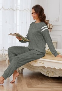 Conjunto de Pijama para Mujer, Cuello en V, Manga Corta, Ropa de Dormir de Dos Piezas, Mezcla de Bambú - Product Image 6