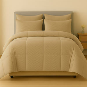 Couette classique beige en microfibre douce et résistante, 200 GSM, pour lit double, idéale pour chambre à coucher et chambre d'amis - Product Image 3