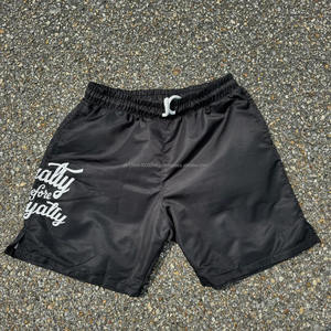 Short coupe-vent en nylon de 5 pouces de style de rue pour hommes tendance multicolore conception personnalisée taille élastique motif solide poches - Product Image 3