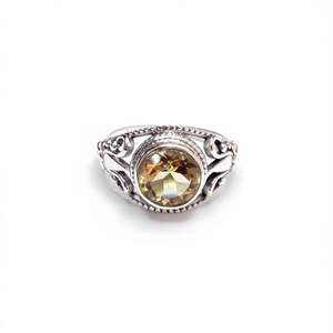 Bague en citrine fine de 4,5 grammes - Product Image 2
