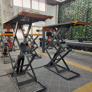 Sollevatore Auto a Forbice Sottile da Terra, Capacità 4000kg, Martinetto Idraulico Elettrico per Auto in Vendita - Product Image 2