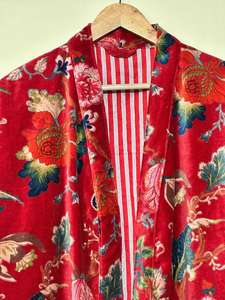 Robe kimono en velours coton rouge floral, peignoir de mariée, robe de demoiselle d'honneur, peignoir d'hiver - Product Image 3