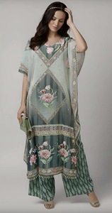 Robe longue kaftan pour femme en soie polyéthylène à plumes, coupe ample et confortable, tenue élégante pour l'été, l'hiver, l'automne et le printemps - Product Image 3