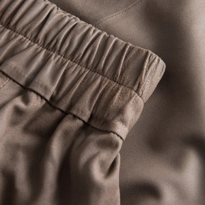 Jupe en cuir légère et respirante pour femme, grande taille, style décontracté, avec taille naturelle, vente en gros, idéale pour l'été - Product Image 2
