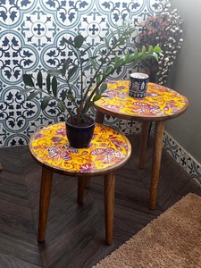 Mesa de comedor Hollo hecha a mano con madera maciza de mango en acabado natural, patas de comedor estilo retro e industrial para comedor. - Product Image 3