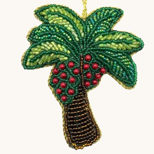 Ornement suspendu en forme de palmier perlé Zari |   Patch brodé de perles de rocaille |   Décoration d'intérieur pour le Ramadan, l'Aïd et Noël |   Exportation en gros - Product Image 2
