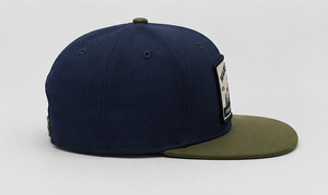 Casquette Snapback en gros avec patch tissé, bicolore, 6 panneaux, visière plate, haute qualité, pour camping et montagne, structurée, profil moyen - Product Image 3
