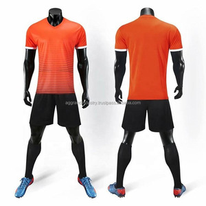 Nouveau design Maillot de football de bonne qualité pour clubs Équipes Cool Youth Teams Wear Fabricant Ensembles de maillots de football pour garçons - Product Image 3