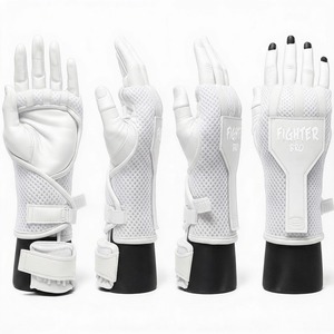 Gants intérieurs de boxe OEM avec rembourrage en gel intégré, bandes de maintien réglables pour les poignets, pour l'entraînement de Muay Thai, MMA, fitness et personnalisation du logo. - Product Image 2