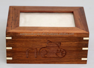 Urne en bois pour cendres d'animaux domestiques Urnes de crémation en bois pour cendres de chat et de chien Urnes en palissandre à bas prix - Product Image 1