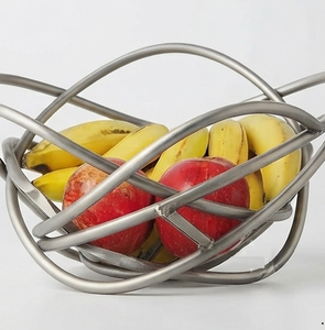 Corbeille à fruits en fil métallique argenté, design géométrique moderne, bol de rangement pour la cuisine, porte-fruits - Product Image 4