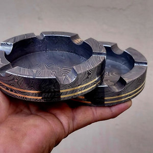 Handcrafted Damascus Steel <b>Ashtray</b> Unique Texture Metal <b>Ashtray</b> for Smokers Tabletop Decor Gift Use - Product Image 3