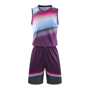 Conjuntos de Uniformes de Baloncesto Personalizados con Degradado de Color para Hombre, Ropa de Entrenamiento de Equipo Hecha a Medida, Uniforme de Baloncesto de Tela de Malla 100% Poliéster - Product Image 1