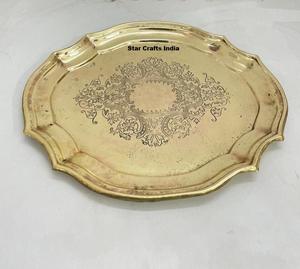 Bandeja de Servir de Metal Moderna Hecha a Mano con Acabado Dorado, Ecológica, Apta para Lavavajillas, Personalizable, de Excelente Calidad y Elegante - Product Image 4