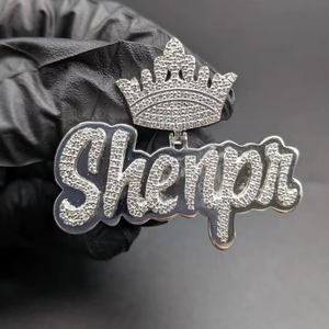 Colgante Personalizado con Nombre y Corona, con Incrustaciones de Moissanita, en Plata de Ley 925, Joyería Fina, Colgantes y Dijes - Product Image 1