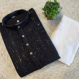 Conjunto de Kurta y Pijama Tradicional para Hombre en Rayón Pesado con Parte Inferior de Algodón – Colección Kanji - Product Image 1