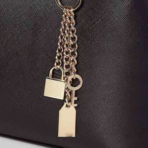 Sac à main en cuir véritable pour femmes, style classique, élégant, à porter à l'épaule, pour le bureau, les voyages, logo personnalisé - Product Image 6