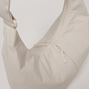 Bolso Tote Minimalista de Color Sólido para Mujer, Parte Superior Abierta, Material de Poliéster, para Uso Diario en Todas las Estaciones - Product Image 4