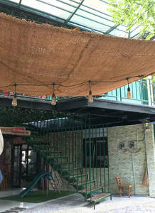 Voile d'ombrage rustique pour restaurant - Voile d'ombrage en fibre de coco naturelle pour une architecture durable de Eco2go Vietnam - Product Image 2
