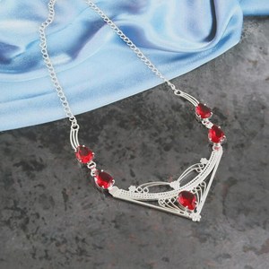 Colgante de Cuarzo Granate Rojo Natural con Engaste de Bisel Chapado en Oro/Plata, Elegante Collar de Filigrana, Regalo de Compromiso o Cumpleaños para Mujer - Product Image 2