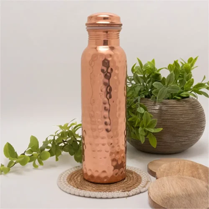 Bouteille d'eau en cuivre à prix avantageux, bienfaits ayurvédiques pour la santé, bouteille d'eau en cuivre parfaite, bouteille d'eau en cuivre martelé - Product Image 1