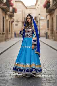 Robes traditionnelles afghanes pour femmes, couleurs et tailles personnalisables, prix de gros, tissu en filet respirant pour les fêtes, fabriqué au Pakistan - Product Image 3