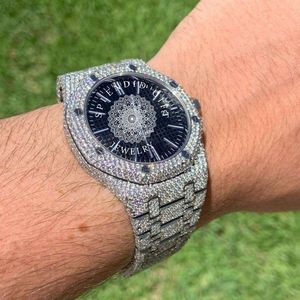 Reloj de Lujo para Hombre con Movimiento de Cuarzo ETA, Resistente al Agua 10m, Cristal de Zafiro, Esfera Analógica de 28mm, Cierre Oculto, Caja Plateada con Moissanita - Product Image 2