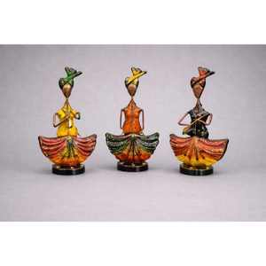 Figuras de Hierro Hechas a Mano en India, Músicos Sentados, Juego de 3, para Decoración de Mesa, Adorno para Interiores del Hogar, Regalo para Festivales y Celebraciones de Inauguración de Casas - Product Image 1