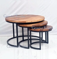 Ensemble de 3 tables basses rondes en bois massif industriel pour salon, finition naturelle et noire avec revêtement en poudre