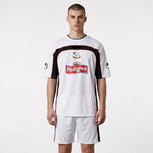 Tenue de football (tissus teints) - Product Image 1