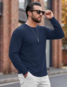 Chemise thermique à manches longues pour homme, col rond, tissu gaufré respirant, coupe décontractée, sous-vêtement de base pour l'hiver par temps froid - Product Image 2
