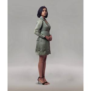 Vestido Casual de Georgette hasta la Rodilla para Mujer con Chaqueta de Satén Suave para una Apariencia Elegante sin Esfuerzo - Product Image 1